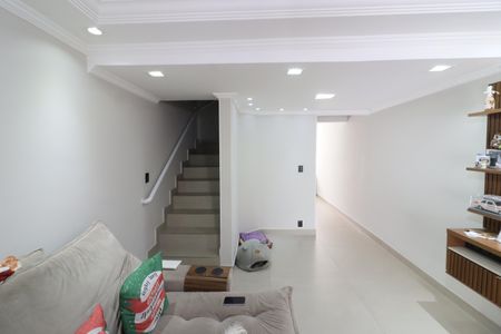 Casa de condomínio à venda com 120m², 3 quartos e 1 vagaSala