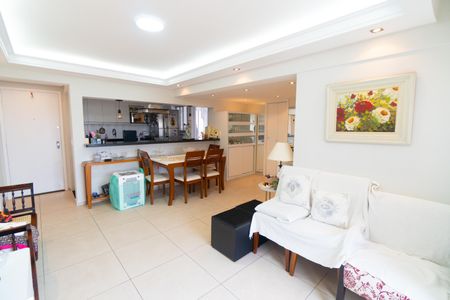 Apartamento à venda com 73m², 2 quartos e 1 vaga Apartamento à venda com 73m², 2 quartos e 1 vagaSala
