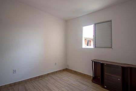 Apartamento para alugar com 2 quartos, 52m² em Jardim Santa Rosa, Taboão da Serra