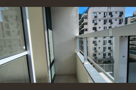 Varanda  de apartamento à venda com 2 quartos, 47m² em Recreio dos Bandeirantes, Rio de Janeiro