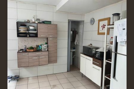 Casa à venda com 2 quartos, 98m² em Vila Cardoso Franco, São Paulo