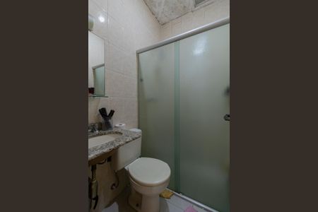 Casa de condomínio para alugar com 120m², 3 quartos e 1 vaga Casa de condomínio para alugar com 120m², 3 quartos e 1 vagaBanheiro