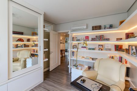 Apartamento à venda com 230m², 3 quartos e 2 vagasQuarto 2