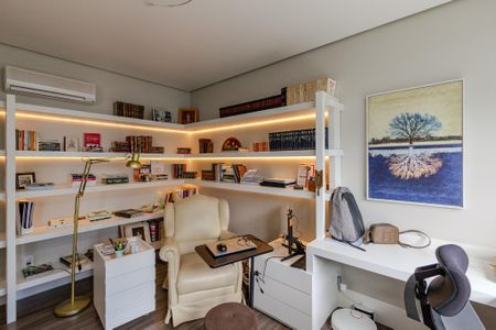 Apartamento à venda com 230m², 3 quartos e 2 vagasQuarto 2