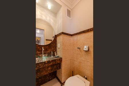 Apartamento à venda com 230m², 3 quartos e 2 vagasLavabo