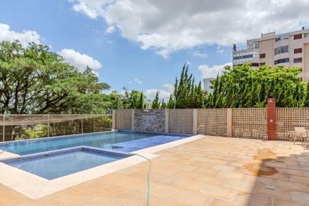 Apartamento à venda com 230m², 3 quartos e 2 vagasÁrea comum - Piscina