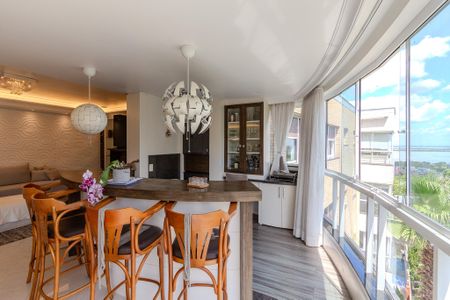 Apartamento à venda com 230m², 3 quartos e 2 vagasSala