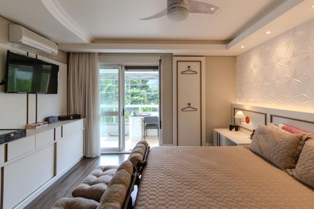 Apartamento à venda com 230m², 3 quartos e 2 vagasSuíte