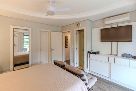 Apartamento à venda com 230m², 3 quartos e 2 vagasSuíte