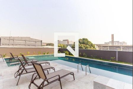 Apartamento à venda com 34m², 2 quartos e sem vaga Apartamento à venda com 34m², 2 quartos e sem vagaÁrea comum - Piscina
