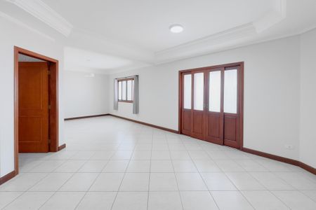 Sala de casa de condomínio para alugar com 4 quartos, 240m² em Urbanova, São José dos Campos