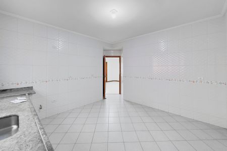 Casa de condomínio para alugar com 240m², 4 quartos e 2 vagas Casa de condomínio para alugar com 240m², 4 quartos e 2 vagasCozinha / Área de Serviço