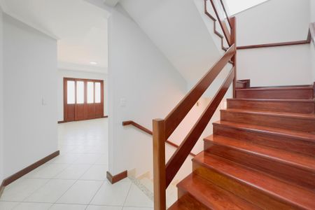 Casa de condomínio para alugar com 240m², 4 quartos e 2 vagas Casa de condomínio para alugar com 240m², 4 quartos e 2 vagasSala