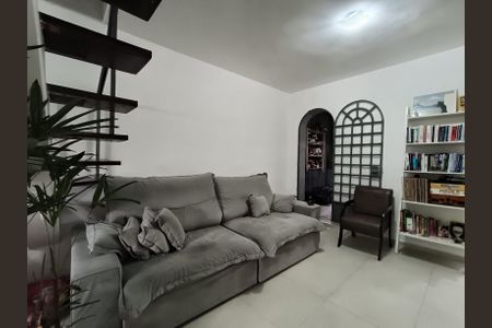 Casa à venda com 112m², 3 quartos e sem vaga