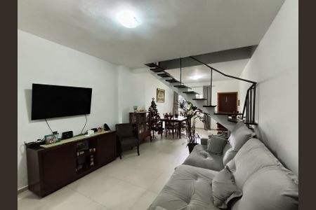 Casa à venda com 112m², 3 quartos e sem vaga