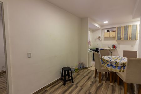 Sala de apartamento para alugar com 2 quartos, 38m² em Santa Maria, Osasco