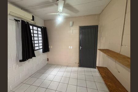 Sala de apartamento para alugar com 2 quartos, 40m² em Canudos, Novo Hamburgo