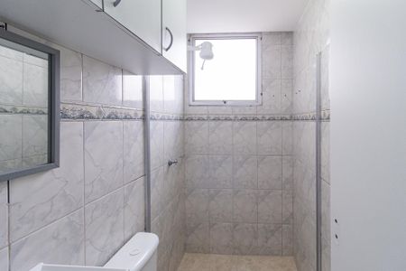 Banheiro de apartamento à venda com 2 quartos, 50m² em Cidade das Flores, Osasco