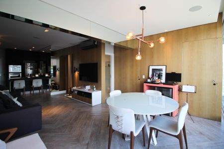 Sala de apartamento à venda com 2 quartos, 85m² em Indianópolis, São Paulo