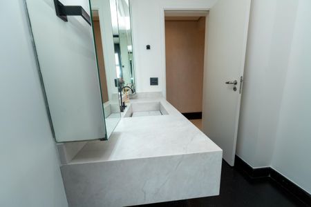 Apartamento para alugar com 156m², 2 quartos e 2 vagasBanheiro da Suite 1