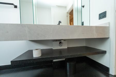 Apartamento para alugar com 156m², 2 quartos e 2 vagasBanheiro da Suite 1