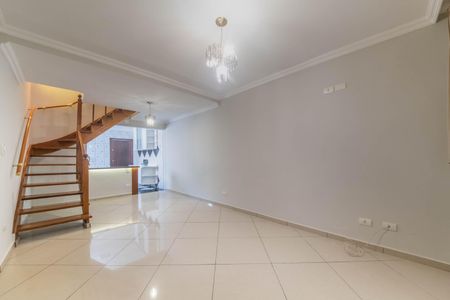Casa para alugar com 200m², 2 quartos e 2 vagasSala