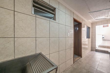 Casa para alugar com 200m², 2 quartos e 2 vagasÁrea de Serviço