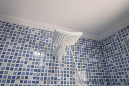 Casa para alugar com 200m², 2 quartos e 2 vagasBanheiro Social