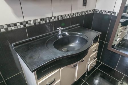 Casa para alugar com 200m², 2 quartos e 2 vagasBanheiro da Suíte