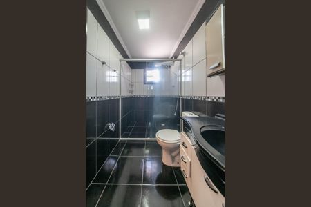 Casa para alugar com 200m², 2 quartos e 2 vagasBanheiro da Suíte