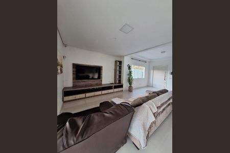 Casa para alugar com 3 quartos, 200m² em Gramado, Cotia