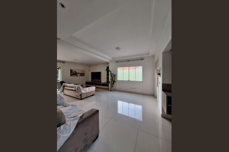 Casa para alugar com 200m², 3 quartos e 4 vagas