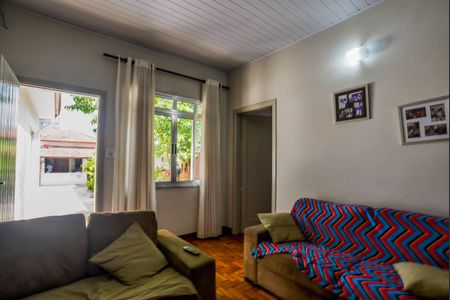 Casa à venda com 500m², 4 quartos e 3 vagasSala 2