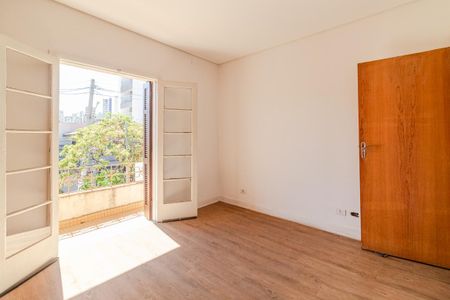 Casa à venda com 220m², 3 quartos e 2 vagasSuíte 1