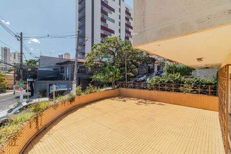 Casa à venda com 220m², 3 quartos e 2 vagasQuintal