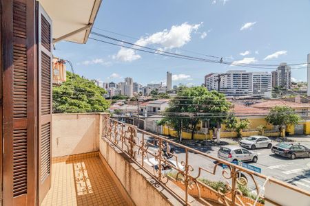 Casa à venda com 220m², 3 quartos e 2 vagasSuíte 1