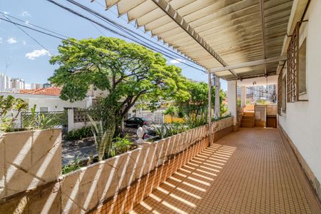 Casa à venda com 220m², 3 quartos e 2 vagasQuintal