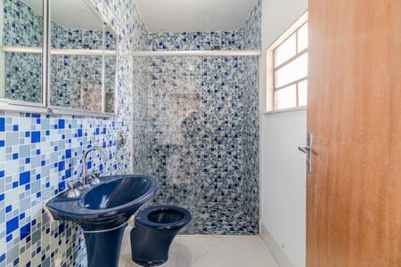 Casa à venda com 220m², 3 quartos e 2 vagasBanheiro da Suíte 3