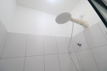 Casa de condomínio à venda com 81m², 2 quartos e 2 vagasSuíte 2 - banheiro