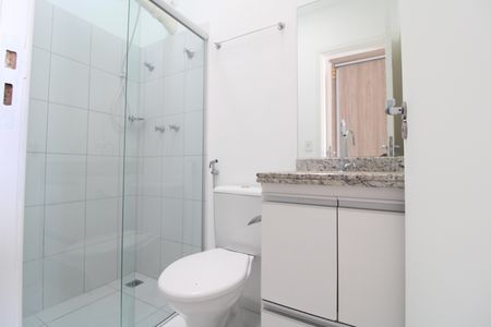 Casa de condomínio à venda com 81m², 2 quartos e 2 vagasSuíte 2 - banheiro