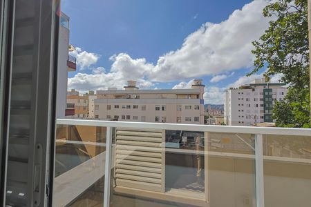 Apartamento à venda com 73m², 2 quartos e 2 vagasVaranda da Suíte