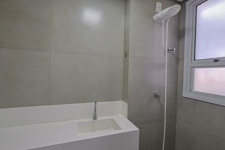 Apartamento à venda com 73m², 2 quartos e 2 vagasBanheiro da Suíte