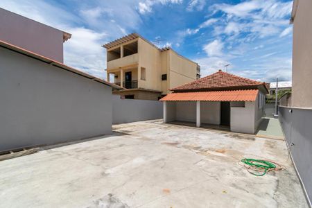 Casa para alugar com 124m², 3 quartos e 10 vagasVaranda dos fundos