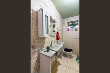 Casa à venda com 125m², 5 quartos e 1 vaga Casa à venda com 125m², 5 quartos e 1 vagaBanheiro