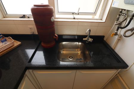 Apartamento para alugar com 80m², 3 quartos e 1 vagaÁrea de Serviço