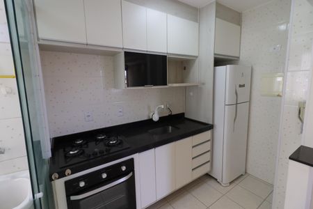Apartamento à venda com 57m², 2 quartos e 1 vagaCozinha e Área de Serviço