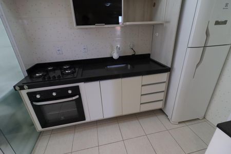 Apartamento à venda com 57m², 2 quartos e 1 vagaCozinha e Área de Serviço