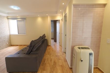 Sala de apartamento à venda com 2 quartos, 57m² em Novo Osasco, Osasco