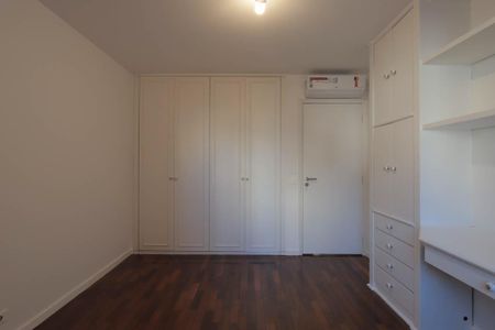 Apartamento para alugar com 3 quartos, 240m² em Itaim Bibi, São Paulo