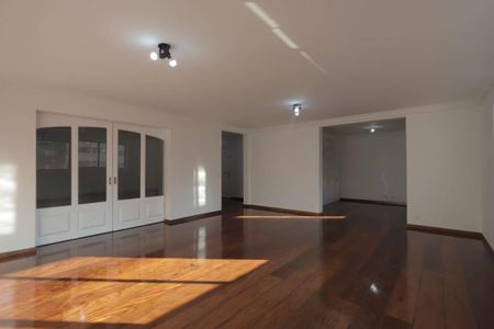 Apartamento para alugar com 3 quartos, 240m² em Itaim Bibi, São Paulo